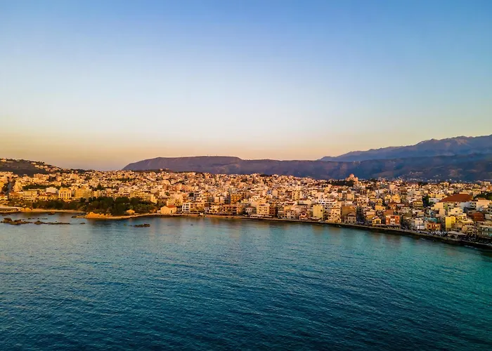 Tailor Made, Central 3-Bedroom Apartment In Chania